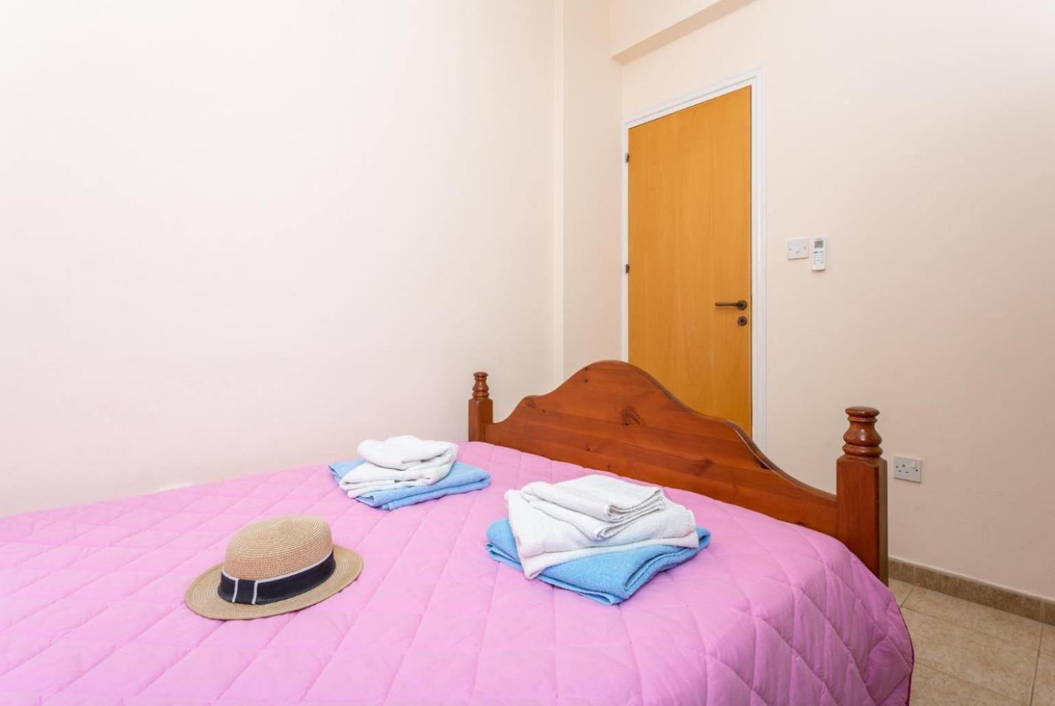 Halima Alexandros Villa Polis